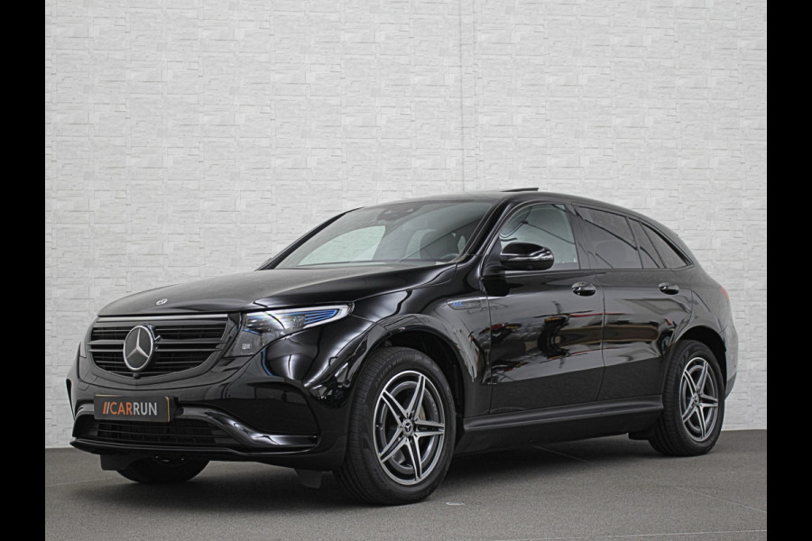 Mercedes-Benz EQC 400 4MATIC AMG-Line 80 kWh | 360 Camera | Distronic + | Schuifdak | Burmester | Keyless-Go | Trekhaak | Memory | Carbon | Zwarte Sierlijsten | Sfeerverlichting | Carplay | Getint Glas | Widescreen | LED | 19'' |