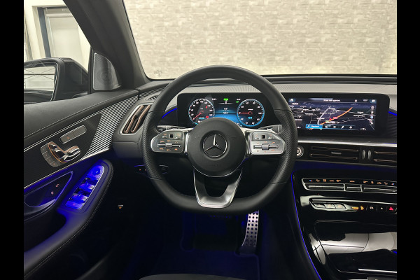 Mercedes-Benz EQC 400 4MATIC AMG-Line 80 kWh | 360 Camera | Distronic + | Schuifdak | Burmester | Keyless-Go | Trekhaak | Memory | Carbon | Zwarte Sierlijsten | Sfeerverlichting | Carplay | Getint Glas | Widescreen | LED | 19'' |
