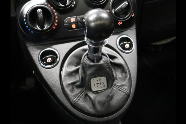 Fiat 500 0.9 TwinAir Turbo Sport [CAMERA, PANORAMADAK, CRUISE CONTROL, MULTIFUNCTIONEEL STUURWIEL, NAVIGATIE, NIEUWSTAAT]