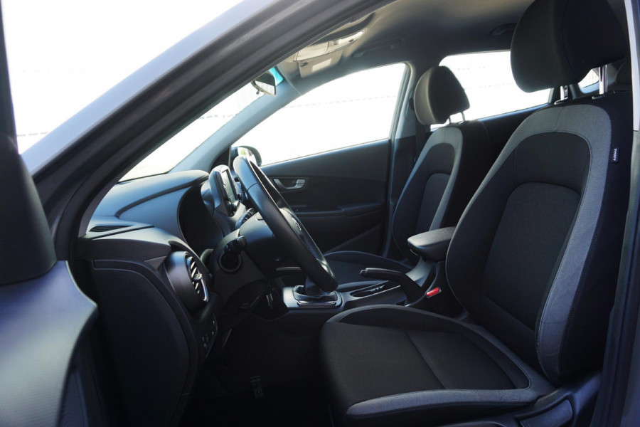 Hyundai Kona 1.0 T-GDI 120PK/Navigatie/LED/ECC/Cruisecontrol/ Rijklaarprijs Incl. Garantie.