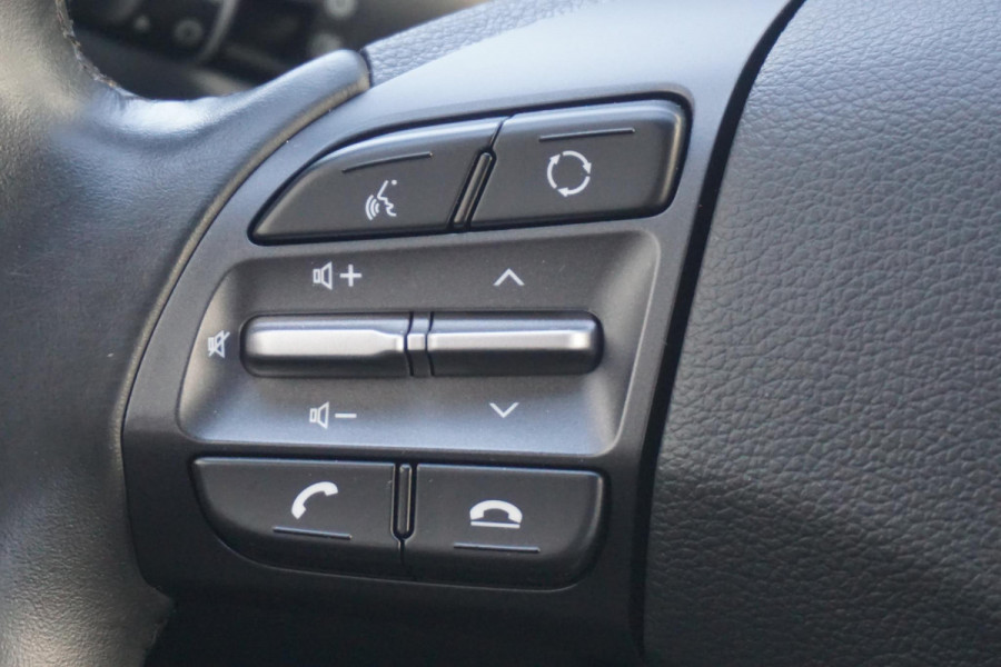 Hyundai Kona 1.0 T-GDI 120PK/Navigatie/LED/ECC/Cruisecontrol/ Rijklaarprijs Incl. Garantie.