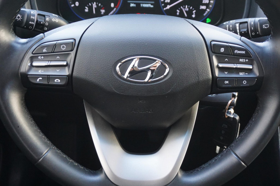 Hyundai Kona 1.0 T-GDI 120PK/Navigatie/LED/ECC/Cruisecontrol/ Rijklaarprijs Incl. Garantie.