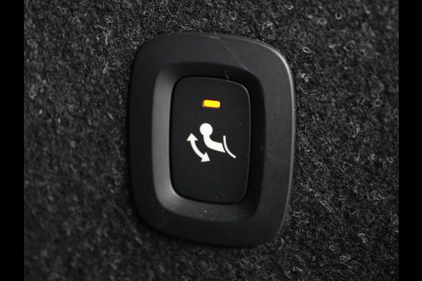 Volvo XC40 1.5 T4 Recharge Inscription | Trekhaak | Apple Carplay | Cruise Control Adaptief | Grootlichtassistent | keyless entry | DAB | LMV 19
