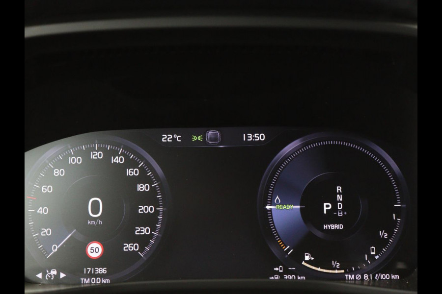 Volvo XC40 1.5 T4 Recharge Inscription | Trekhaak | Apple Carplay | Cruise Control Adaptief | Grootlichtassistent | keyless entry | DAB | LMV 19
