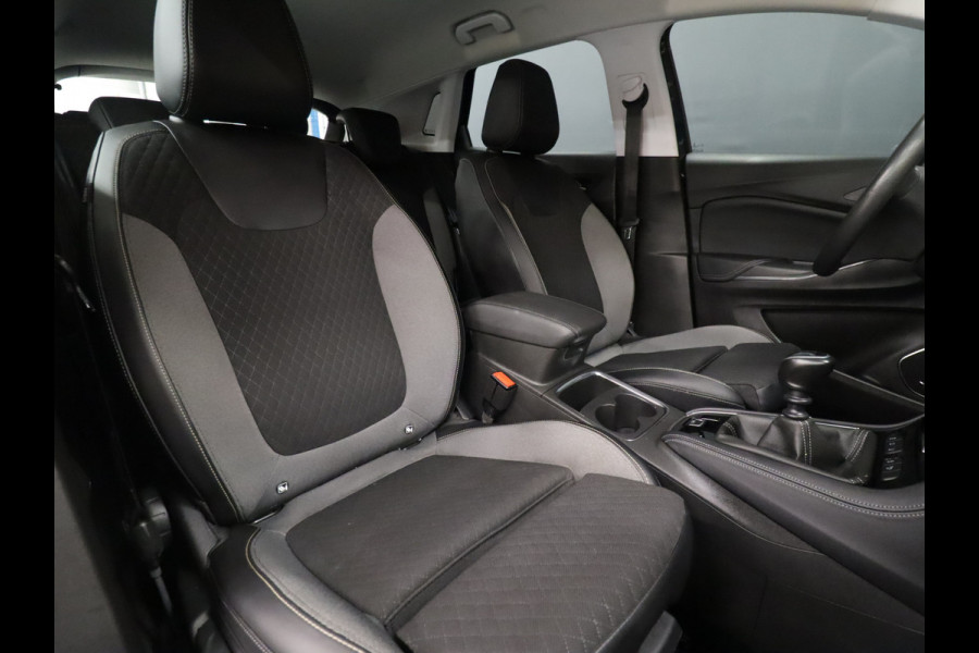 Opel Grandland X 1.2 Turbo Business Elegance [CARPLAY, CRUISE CONTROL, CAMERA, TREKHAAK, STUUR EN STOEL VERWARMING, DENON GELUIDSINSTALLATIE, NAVIGATIE, NIEUWSTAAT]
