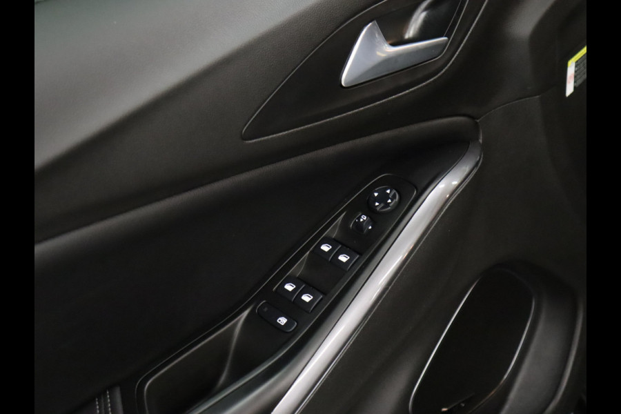 Opel Grandland X 1.2 Turbo Business Elegance [CARPLAY, CRUISE CONTROL, CAMERA, TREKHAAK, STUUR EN STOEL VERWARMING, DENON GELUIDSINSTALLATIE, NAVIGATIE, NIEUWSTAAT]