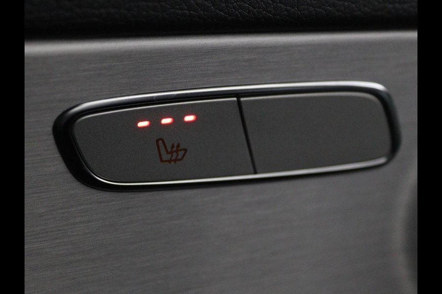 Mercedes-Benz C-Klasse Estate 200 d Business Solution AMG | Trekhaak | AMG-styling | Achteruitrijcamera | Navi | Cruise Control | Stoelverwarming | LMV 18