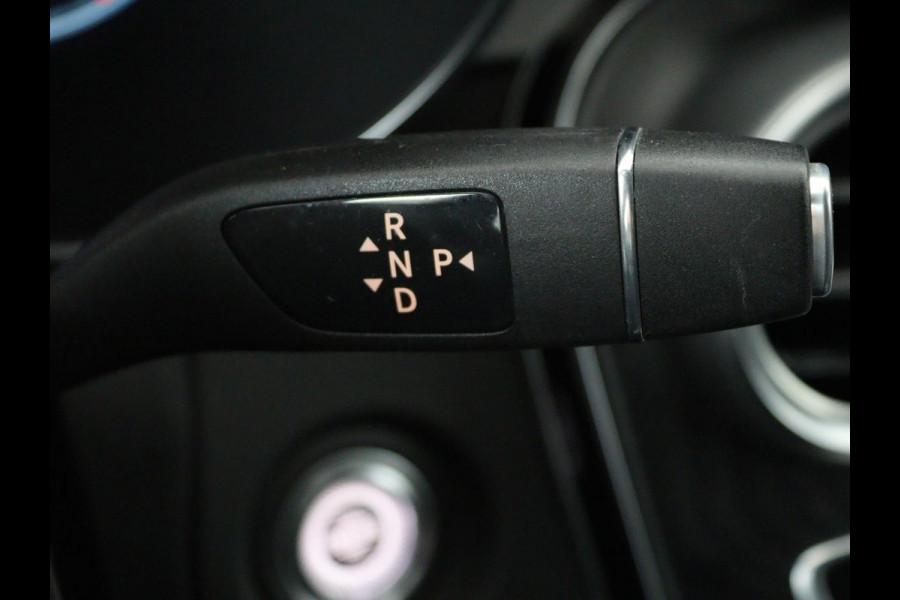 Mercedes-Benz C-Klasse Estate 200 d Business Solution AMG | Trekhaak | AMG-styling | Achteruitrijcamera | Navi | Cruise Control | Stoelverwarming | LMV 18