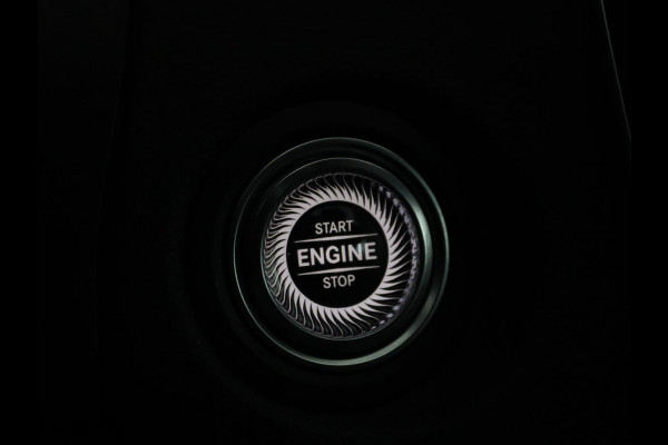 Mercedes-Benz C-Klasse Estate 200 d Business Solution AMG | Trekhaak | AMG-styling | Achteruitrijcamera | Navi | Cruise Control | Stoelverwarming | LMV 18