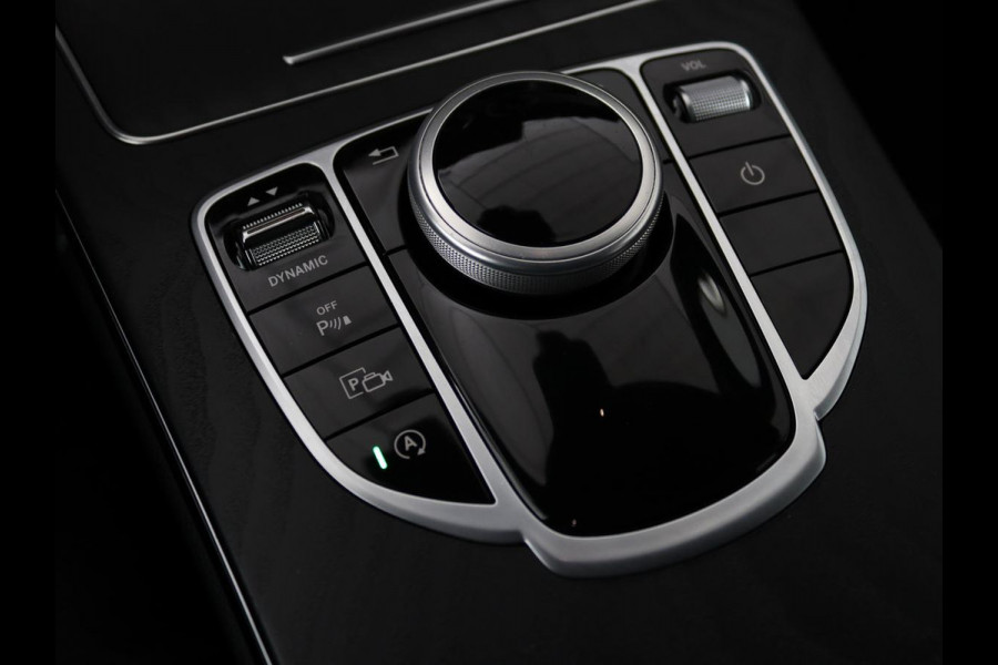 Mercedes-Benz C-Klasse Estate 200 d Business Solution AMG | Trekhaak | AMG-styling | Achteruitrijcamera | Navi | Cruise Control | Stoelverwarming | LMV 18