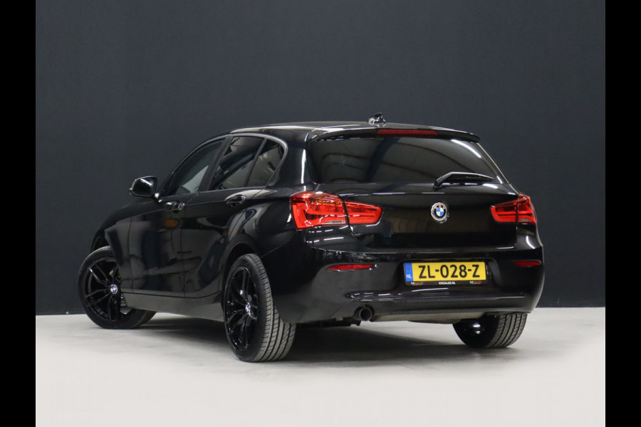 BMW 1-serie 118i Sport Line [CRUISE CONTROL, CLIMATE CONTROL, HALF LEDER, BMW LED KOPLAMPEN, PDC ACHTER, BLUETOOTH TELEFOONVERBINDING, NAVIGATIE, NIEUWSTAAT]