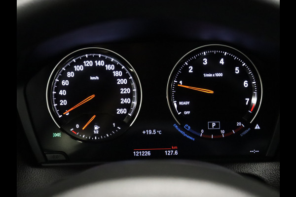 BMW 1-serie 118i Sport Line [CRUISE CONTROL, CLIMATE CONTROL, HALF LEDER, BMW LED KOPLAMPEN, PDC ACHTER, BLUETOOTH TELEFOONVERBINDING, NAVIGATIE, NIEUWSTAAT]