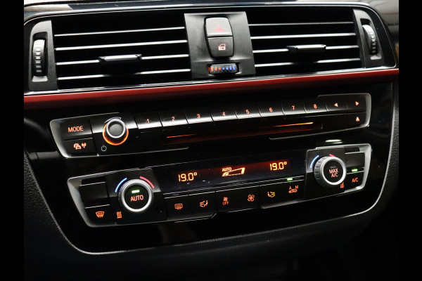 BMW 1-serie 118i Sport Line [CRUISE CONTROL, CLIMATE CONTROL, HALF LEDER, BMW LED KOPLAMPEN, PDC ACHTER, BLUETOOTH TELEFOONVERBINDING, NAVIGATIE, NIEUWSTAAT]