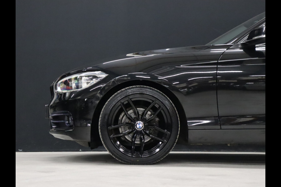 BMW 1-serie 118i Sport Line [CRUISE CONTROL, CLIMATE CONTROL, HALF LEDER, BMW LED KOPLAMPEN, PDC ACHTER, BLUETOOTH TELEFOONVERBINDING, NAVIGATIE, NIEUWSTAAT]