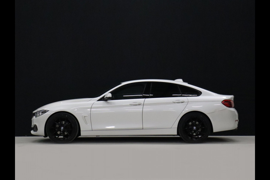 BMW 4 Serie Gran Coupé 420i High Executive [CARPLAY, PDC V+A, ELEK.. ACHTERKLEP, HARMAN KARDON AUDIOINSTALLATIE, STUUR EN STOELVERWARMING,  TREKHAAK, VOL LEDER, NAVIGATIE, NIEUWSTAAT]