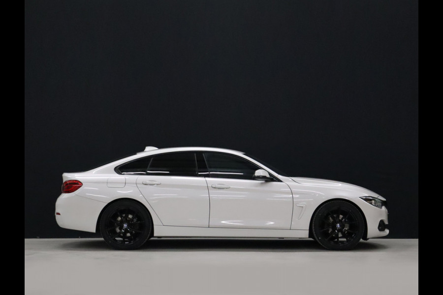 BMW 4 Serie Gran Coupé 420i High Executive [CARPLAY, PDC V+A, ELEK.. ACHTERKLEP, HARMAN KARDON AUDIOINSTALLATIE, STUUR EN STOELVERWARMING,  TREKHAAK, VOL LEDER, NAVIGATIE, NIEUWSTAAT]