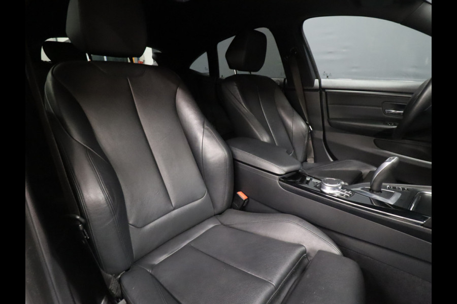 BMW 4 Serie Gran Coupé 420i High Executive [CARPLAY, PDC V+A, ELEK.. ACHTERKLEP, HARMAN KARDON AUDIOINSTALLATIE, STUUR EN STOELVERWARMING,  TREKHAAK, VOL LEDER, NAVIGATIE, NIEUWSTAAT]