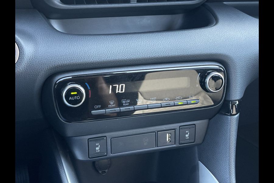 Toyota Yaris 1.5 Hybrid Team D | ACC | Carplay | Camera | LED