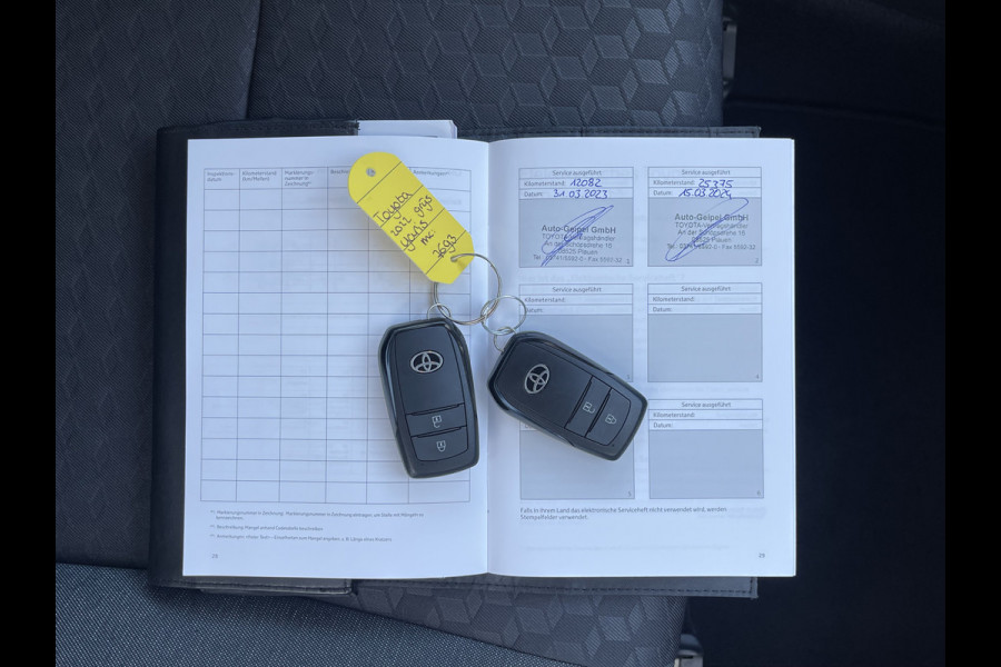 Toyota Yaris 1.5 Hybrid Team D | ACC | Carplay | Camera | LED