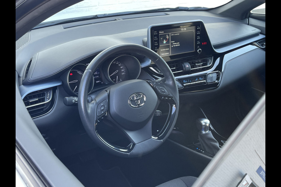 Toyota C-HR 2.0 Hybrid Team D | CarPlay | Parelmoer | Camera | ACC | LED | DAB+ | Keyless | 18 inch