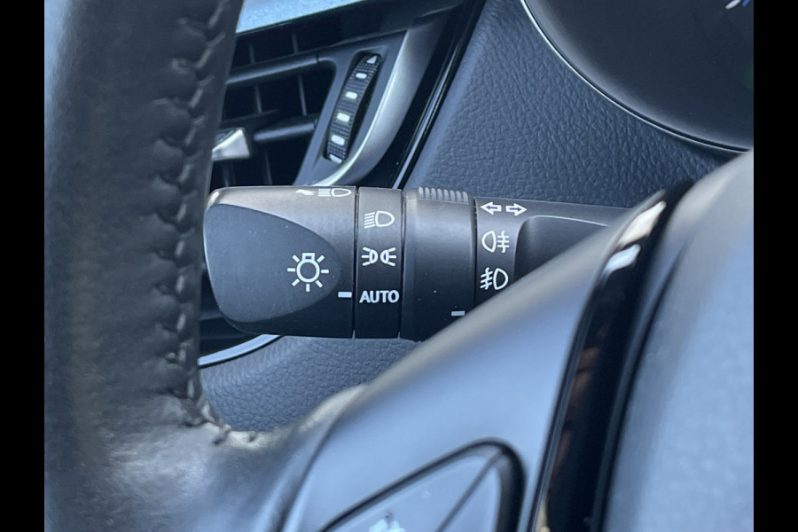 Toyota C-HR 2.0 Hybrid Team D | CarPlay | Parelmoer | Camera | ACC | LED | DAB+ | Keyless | 18 inch