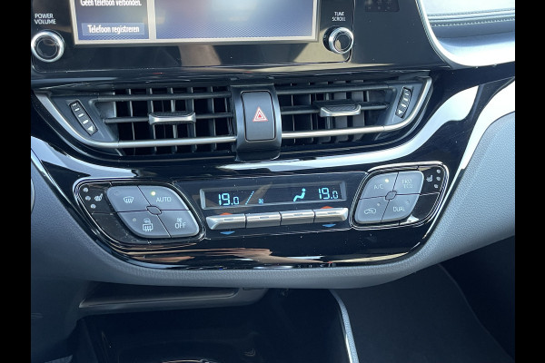 Toyota C-HR 2.0 Hybrid Team D | CarPlay | Parelmoer | Camera | ACC | LED | DAB+ | Keyless | 18 inch