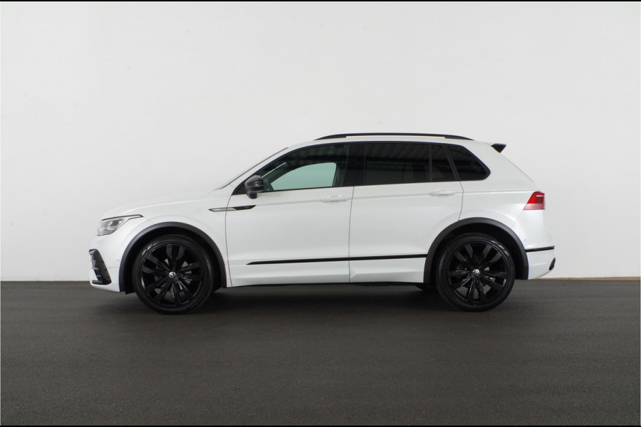 Volkswagen Tiguan 1.5 TSI R-Line > IQ.Light/trekhaak/20 inch Suzuka/Black Style Design-pakket...