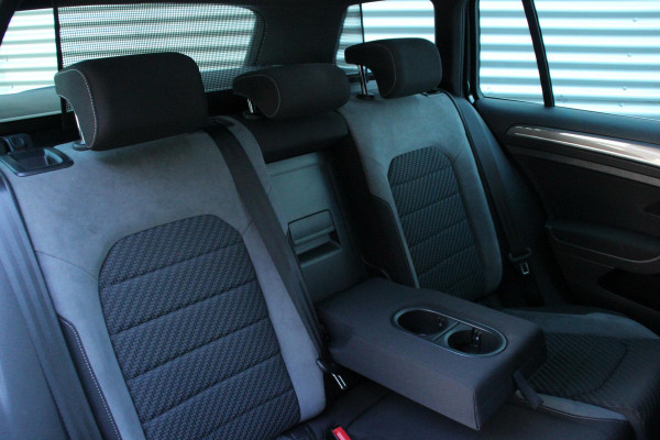 Volkswagen Golf 7.5 - 1.5 TSI 2x R Line 150 PK Automaat |PANORAMADAK, VIRTUAL, CRUISE, STOELVERWARMING, CAMERA, LED, PDC|