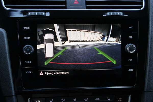 Volkswagen Golf 7.5 - 1.5 TSI 2x R Line 150 PK Automaat |PANORAMADAK, VIRTUAL, CRUISE, STOELVERWARMING, CAMERA, LED, PDC|