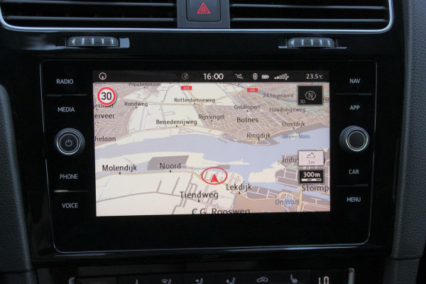 Volkswagen Golf 7.5 - 1.5 TSI 2x R Line 150 PK Automaat |PANORAMADAK, VIRTUAL, CRUISE, STOELVERWARMING, CAMERA, LED, PDC|