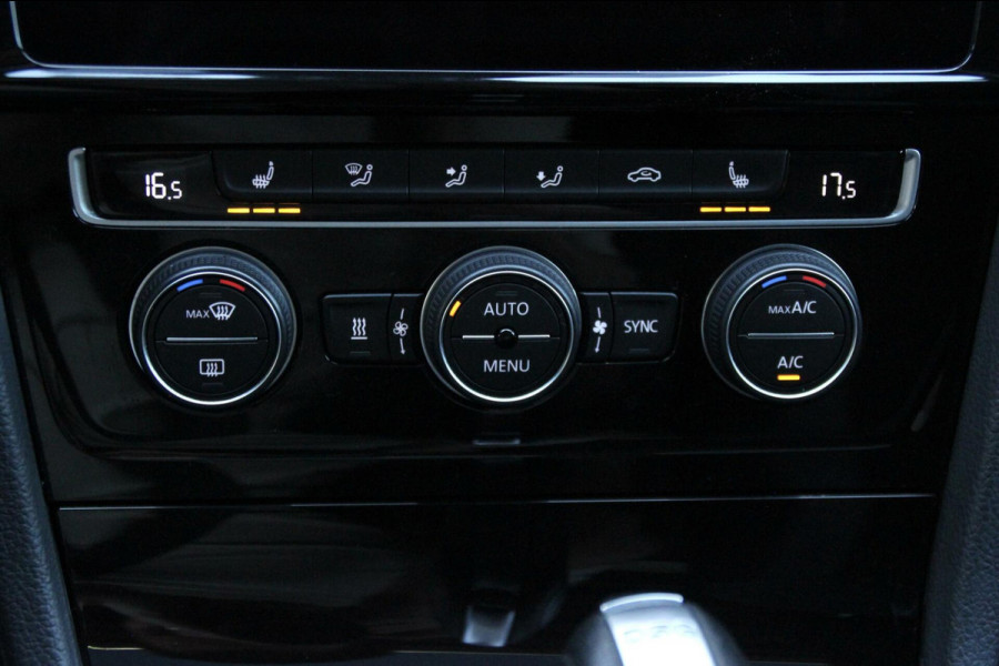 Volkswagen Golf 7.5 - 1.5 TSI 2x R Line 150 PK Automaat |PANORAMADAK, VIRTUAL, CRUISE, STOELVERWARMING, CAMERA, LED, PDC|