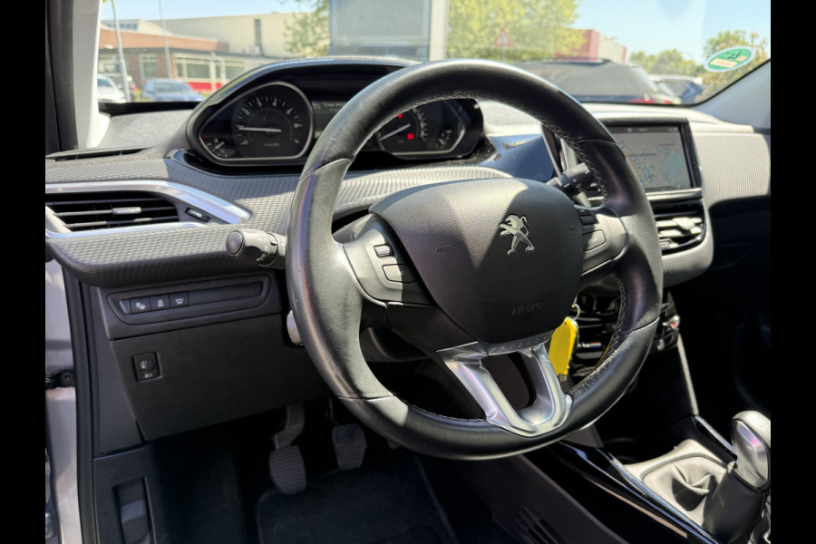 Peugeot 2008 BWJ 2017 | 1.2T 111PK Allure | CLIMA | TREKHAAK | NAVI | CARPLAY | LEDER/STOF