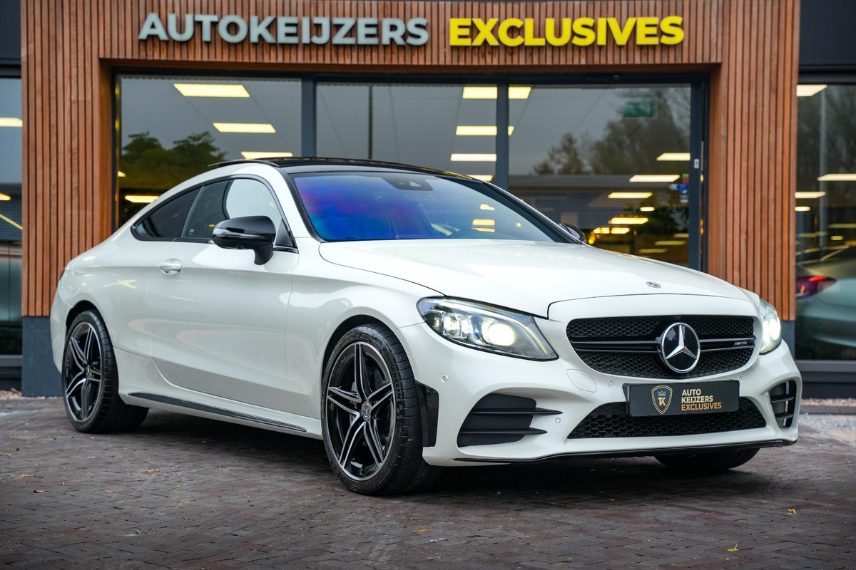 Mercedes-Benz C-Klasse Coupé AMG 43 4MATIC Panodak Burmester Schaalstoelen Ambient Keyless 360 Cam Mercedes-Benz C-Klasse Coupé AMG 43 4MATIC Panodak Burmester Schaalstoelen Ambient Keyless 360 Cam