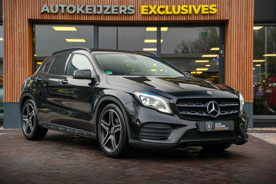 Mercedes-Benz GLA GLA 180 Night pakket Automaat