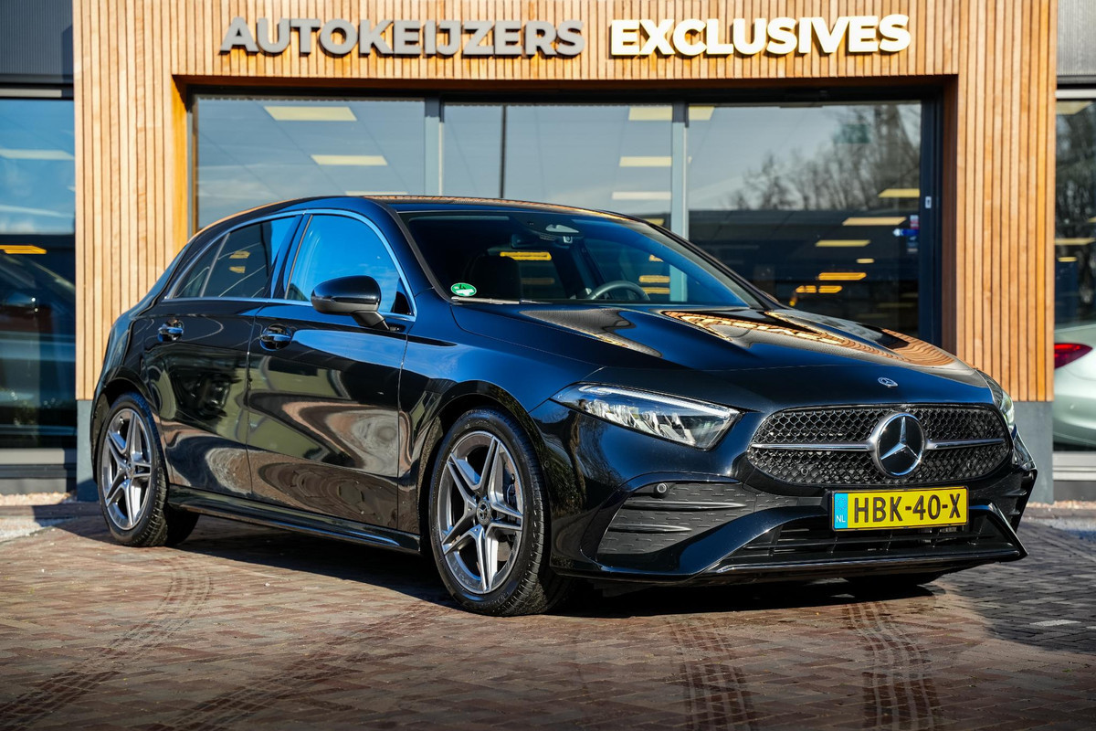 Mercedes-Benz A-Klasse 200 d AMG Camera Ambient Widescreen Cruise Dode Hoek Mercedes-Benz A-Klasse 200 d AMG Camera Ambient Widescreen Cruise Dode Hoek