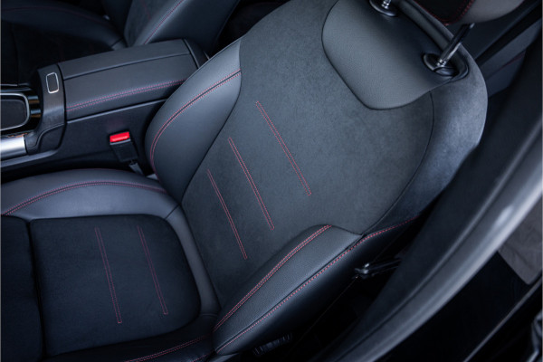 Mercedes-Benz GLA 180 AMG Line - Panorama | Elek. Trekhaak | ACC | Camera