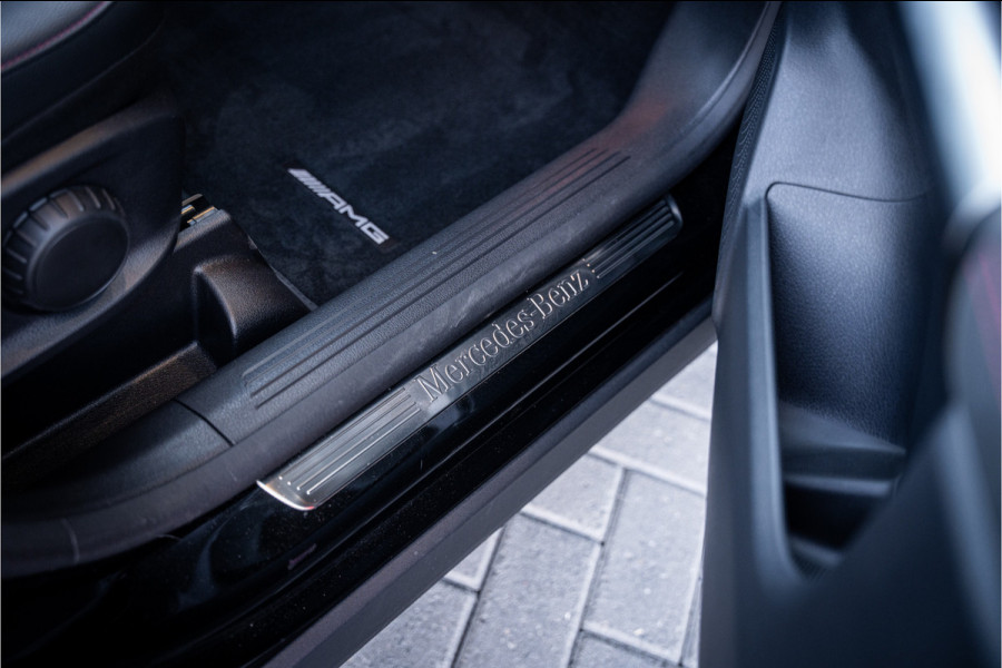 Mercedes-Benz GLA 180 AMG Line - Panorama | Elek. Trekhaak | ACC | Camera