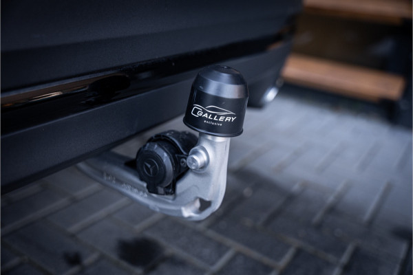 Mercedes-Benz GLA 180 AMG Line - Panorama | Elek. Trekhaak | ACC | Camera