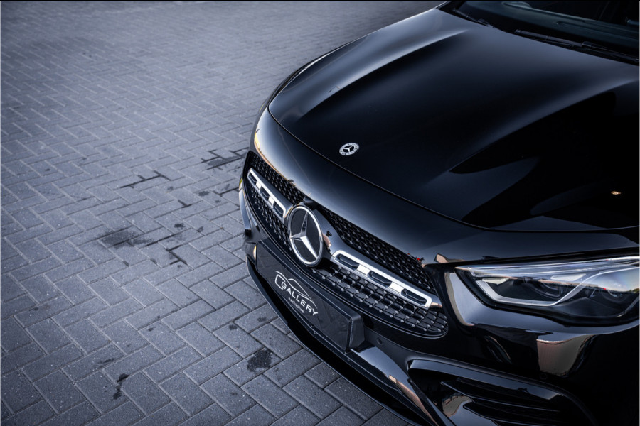 Mercedes-Benz GLA 180 AMG Line - Panorama | Elek. Trekhaak | ACC | Camera