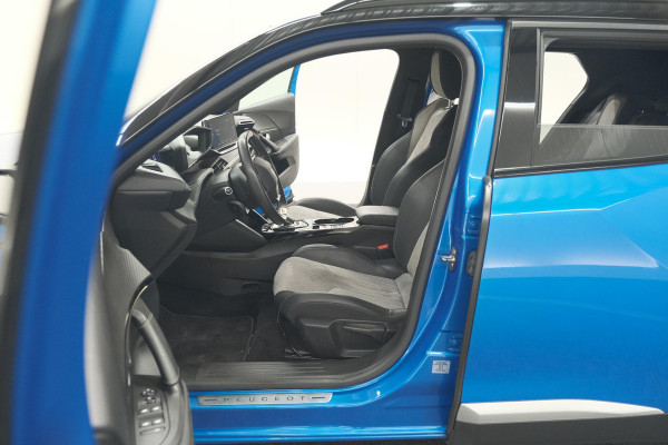 Peugeot e-2008 EV GT 50 kWh | Adaptieve Cruise Control | Camera | Navigatie | Dodehoekdetectie