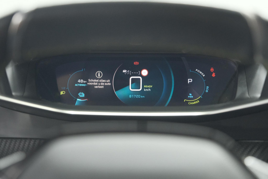 Peugeot e-2008 EV GT 50 kWh | Adaptieve Cruise Control | Camera | Navigatie | Dodehoekdetectie