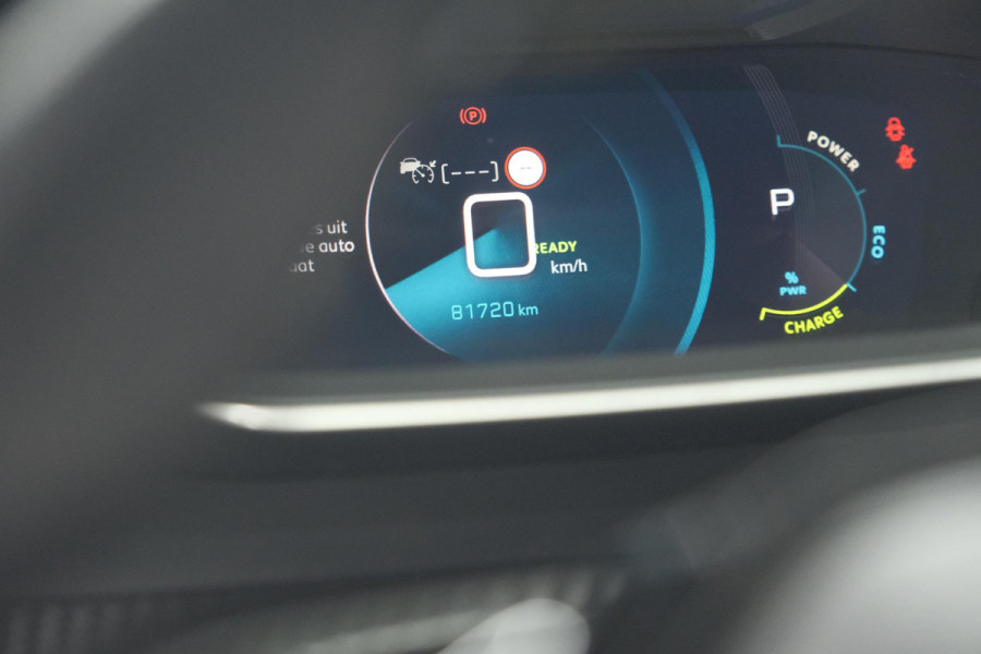 Peugeot e-2008 EV GT 50 kWh | Adaptieve Cruise Control | Camera | Navigatie | Dodehoekdetectie