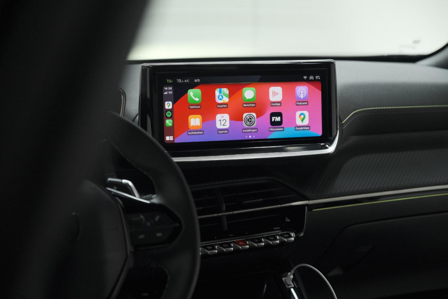 Peugeot 2008 PureTech 130 EAT8 GT | 360 Camera | Dodehoekdetectie | Navigatie | Apple Carplay
