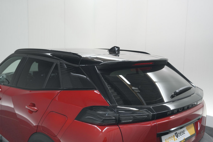 Peugeot 2008 PureTech 130 EAT8 GT | 360 Camera | Dodehoekdetectie | Navigatie | Apple Carplay