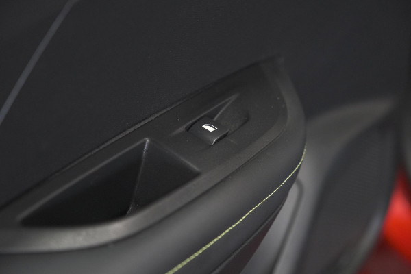 Peugeot 2008 PureTech 130 EAT8 GT | 360 Camera | Dodehoekdetectie | Navigatie | Apple Carplay