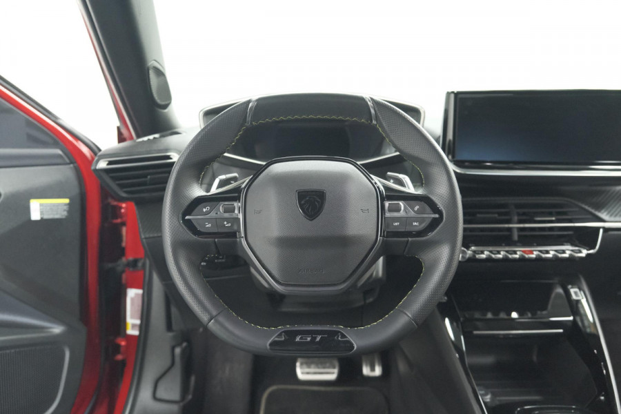 Peugeot 2008 PureTech 130 EAT8 GT | 360 Camera | Dodehoekdetectie | Navigatie | Apple Carplay