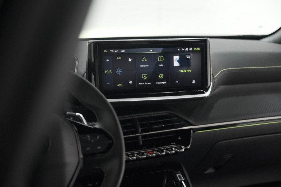 Peugeot 2008 PureTech 130 EAT8 GT | 360 Camera | Dodehoekdetectie | Navigatie | Apple Carplay