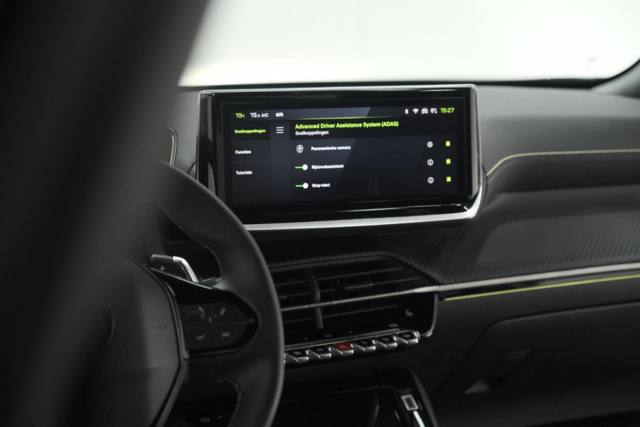Peugeot 2008 PureTech 130 EAT8 GT | 360 Camera | Dodehoekdetectie | Navigatie | Apple Carplay