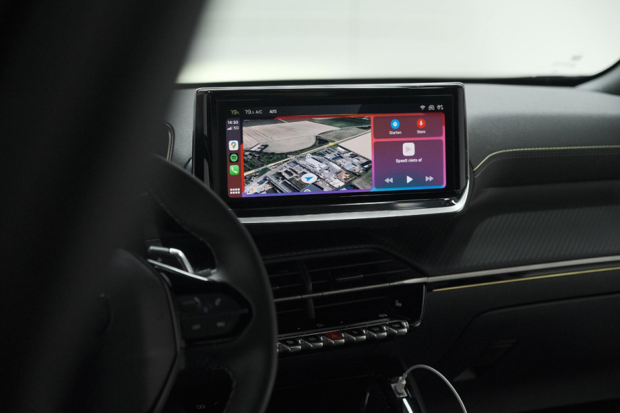 Peugeot 2008 PureTech 130 EAT8 GT | 360 Camera | Dodehoekdetectie | Navigatie | Apple Carplay