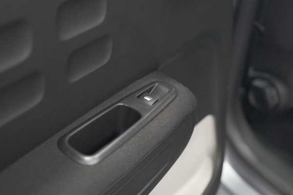 Citroën C3 PureTech 110 Shine | Camera | Navigatie | Apple Carplay | Parkeersensoren